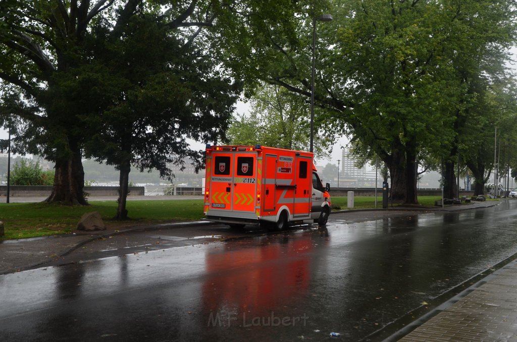 Fund Wasserleiche Koeln Deutz Hoehe RTL Turm P18.JPG - Miklos Laubert